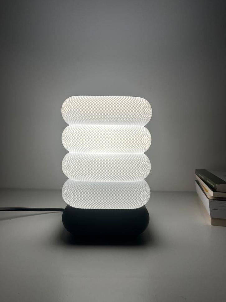 Lampe de chevet designe, Maison & Meubles, Lampes | Lampes de table, Neuf, Moins de 50 cm, Autres matériaux, Enlèvement