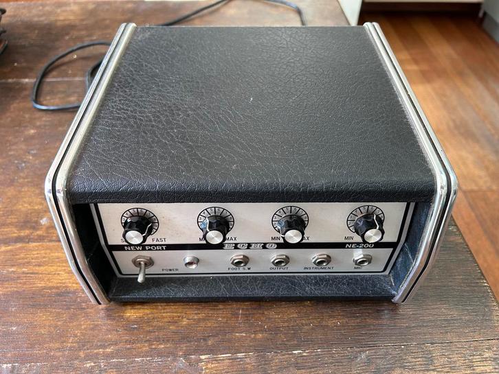 Nouveau port Tape Echo NE 200, Musique & Instruments, Amplis | Basse & Guitare, Comme neuf, Guitare, Enlèvement ou Envoi
