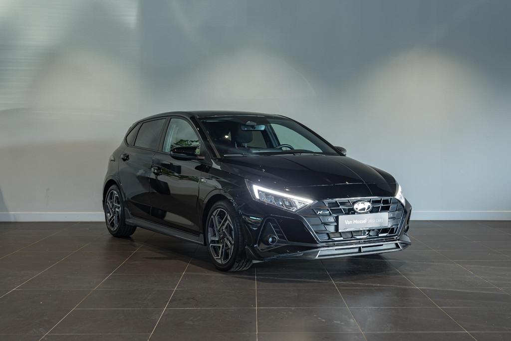 Hyundai i20 1.0 T-GDi 7-DCT 66kW Sky (automatique), Argent ou Gris, 90 ch, Entreprise, 1110 kg