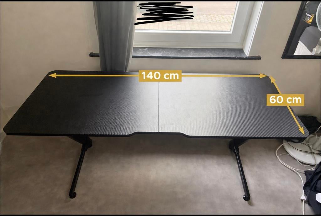 Modern zwart bureau, Ophalen, Zwart, Zo goed als nieuw, Overige materialen