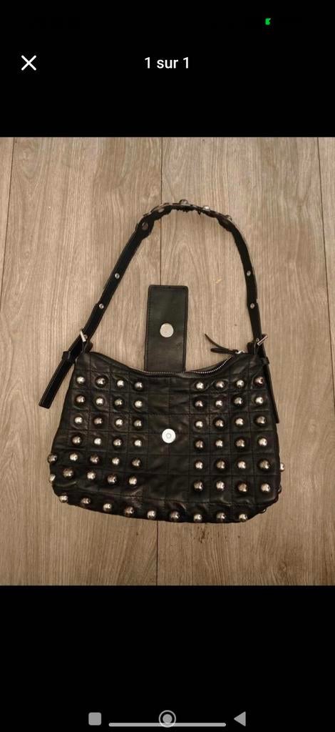 Sac Femme, Enlèvement