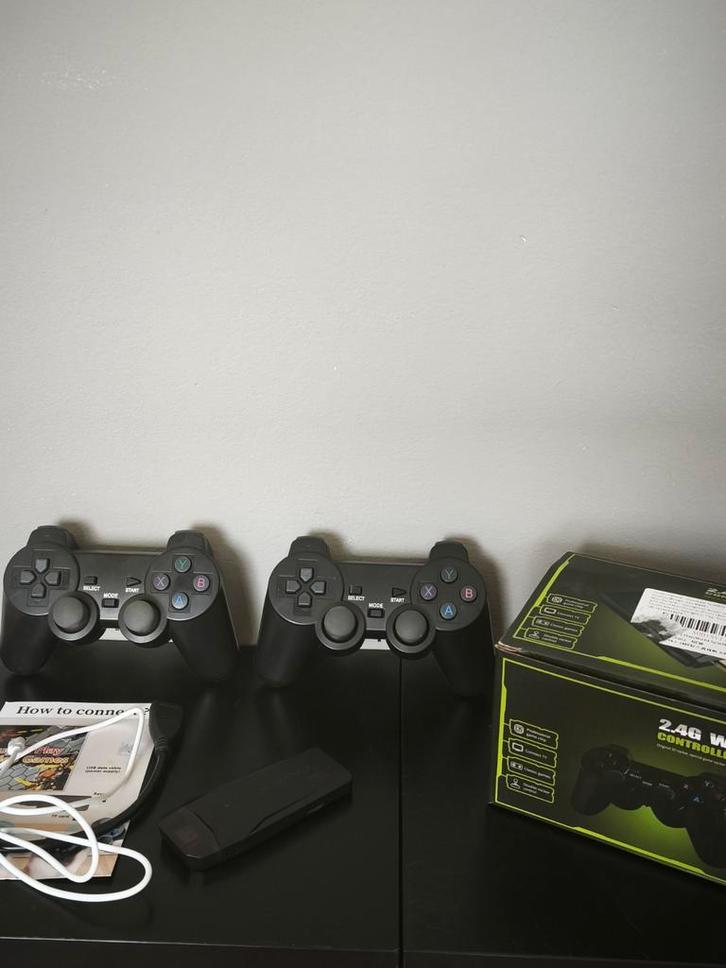 Console rétrogaming game stick lite 4K, Games en Spelcomputers, Spelcomputers | Sega, Zo goed als nieuw, Overige modellen, Met 2 controllers