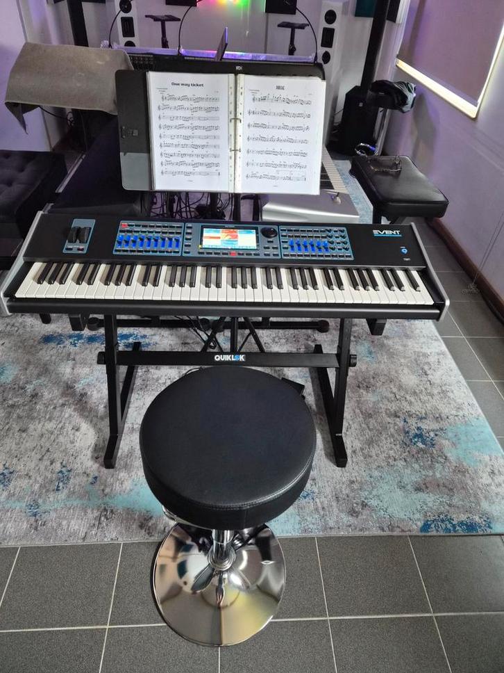 Ketron event 76 toetsen, Muziek en Instrumenten, Keyboards, 76 toetsen, Ophalen