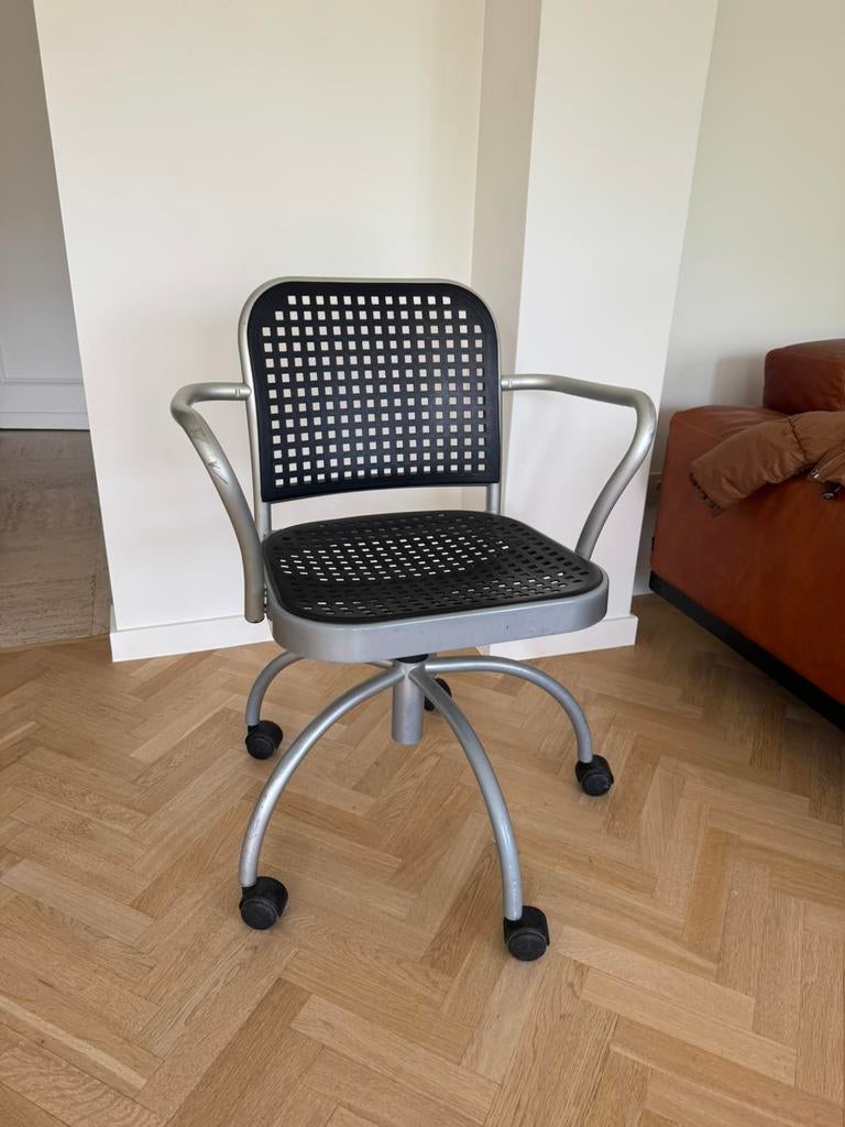 Vico Magistretti - De Padova - Office chair (2), Huis en Inrichting, Ophalen of Verzenden, Gebruikt, Grijs, Bureaustoel