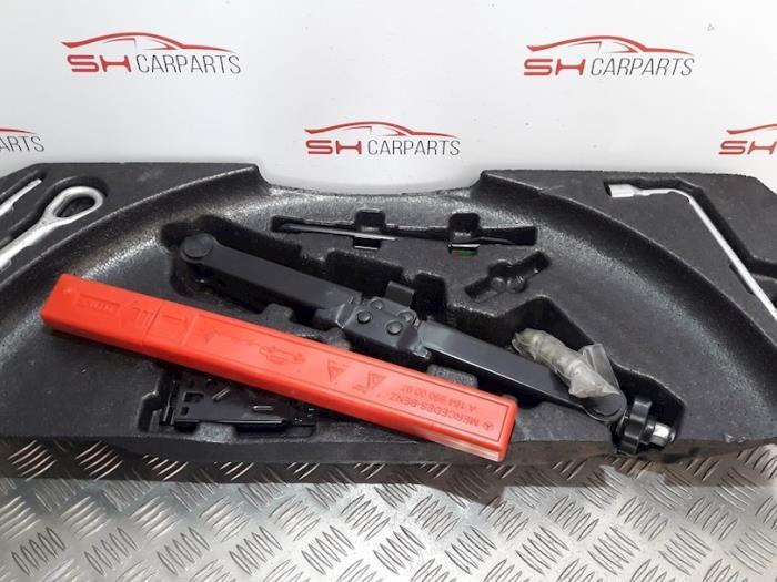 Ensemble cric d'un Mercedes ML-Klasse, Autos : Pièces & Accessoires, 3 mois de garantie, Utilisé, -, -