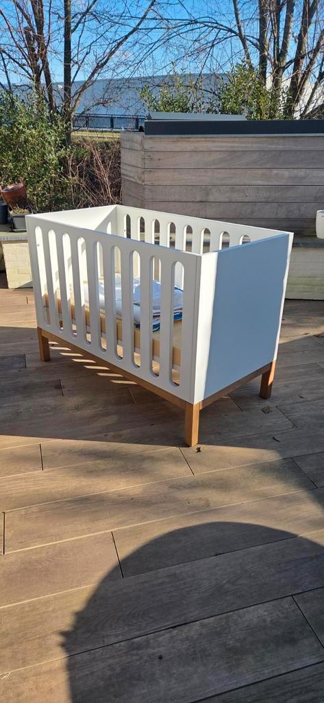Quax babybed - Scandinavische Look, Kinderen en Baby's, Babywiegjes en Ledikanten, Ophalen
