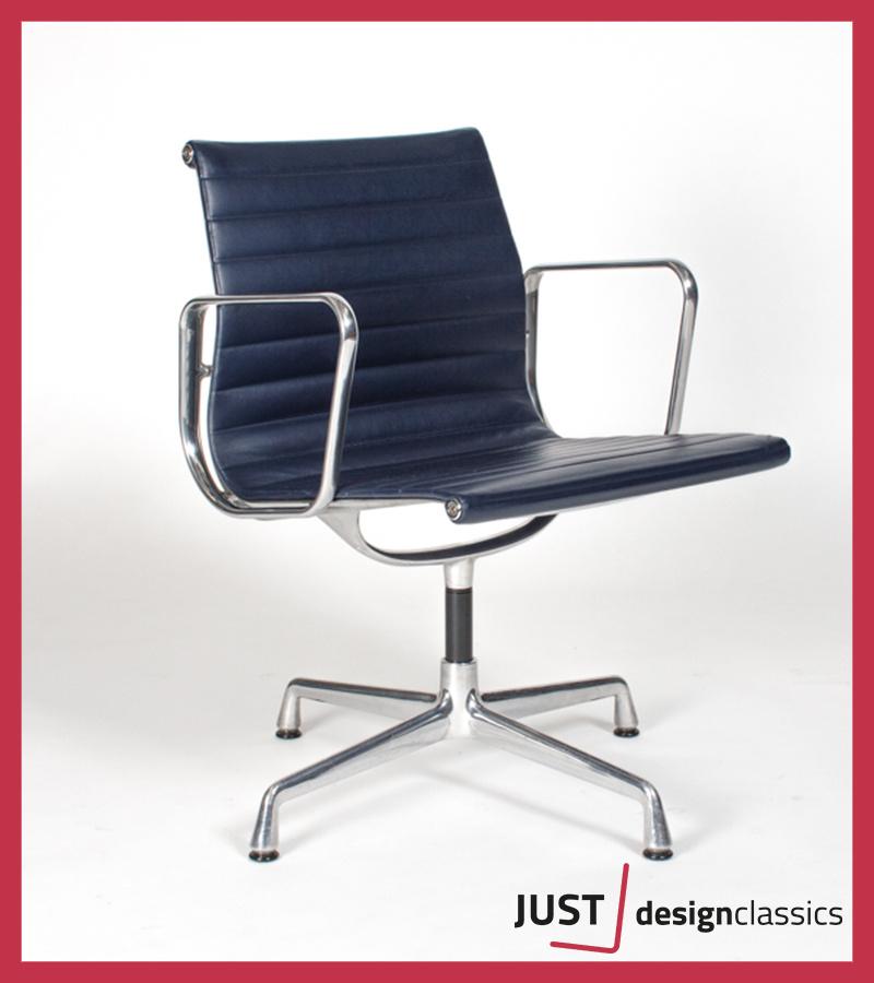Vitra Eames ea108 Navy Blauw Leder gepolijst (voorraad:3), Enlèvement, Comme neuf, Bleu