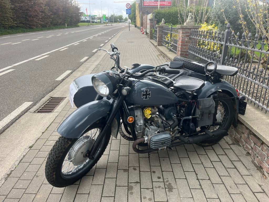 Zijspan Dnepr M63 oldtimer