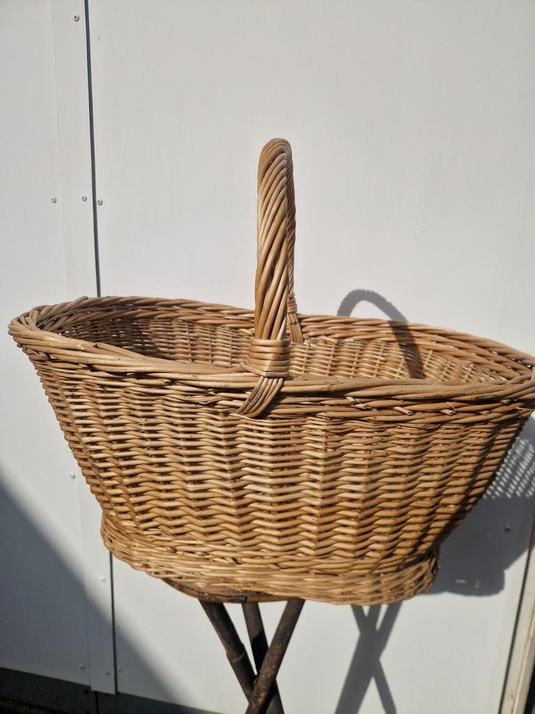 Kwaliteitsvolle winkelmand/ draagmand/ houtmand, Mand, Ophalen of Verzenden, Zo goed als nieuw, Riet