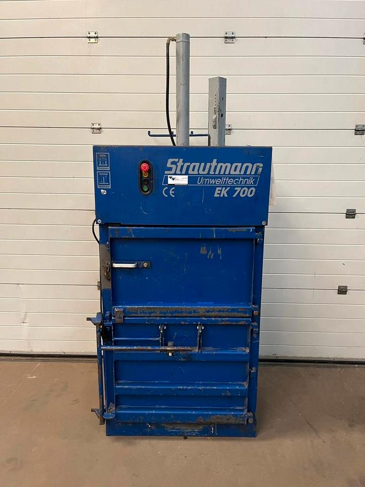 Kartonpers balenpers afvalpers foliepers papierpers recycle, Doe-het-zelf en Bouw, Gereedschap | Overige machines, Zo goed als nieuw