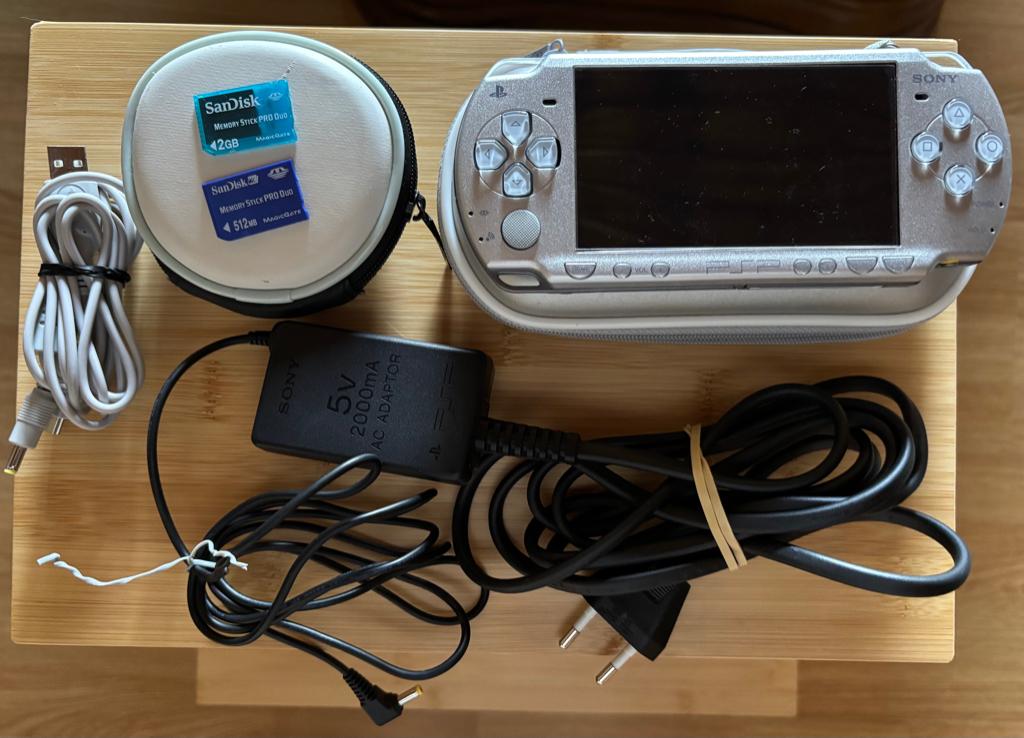 PSP Slim, Consoles de jeu & Jeux vidéo, Consoles de jeu | Sony PSP, Enlèvement ou Envoi, Autres couleurs, Utilisé, PSP