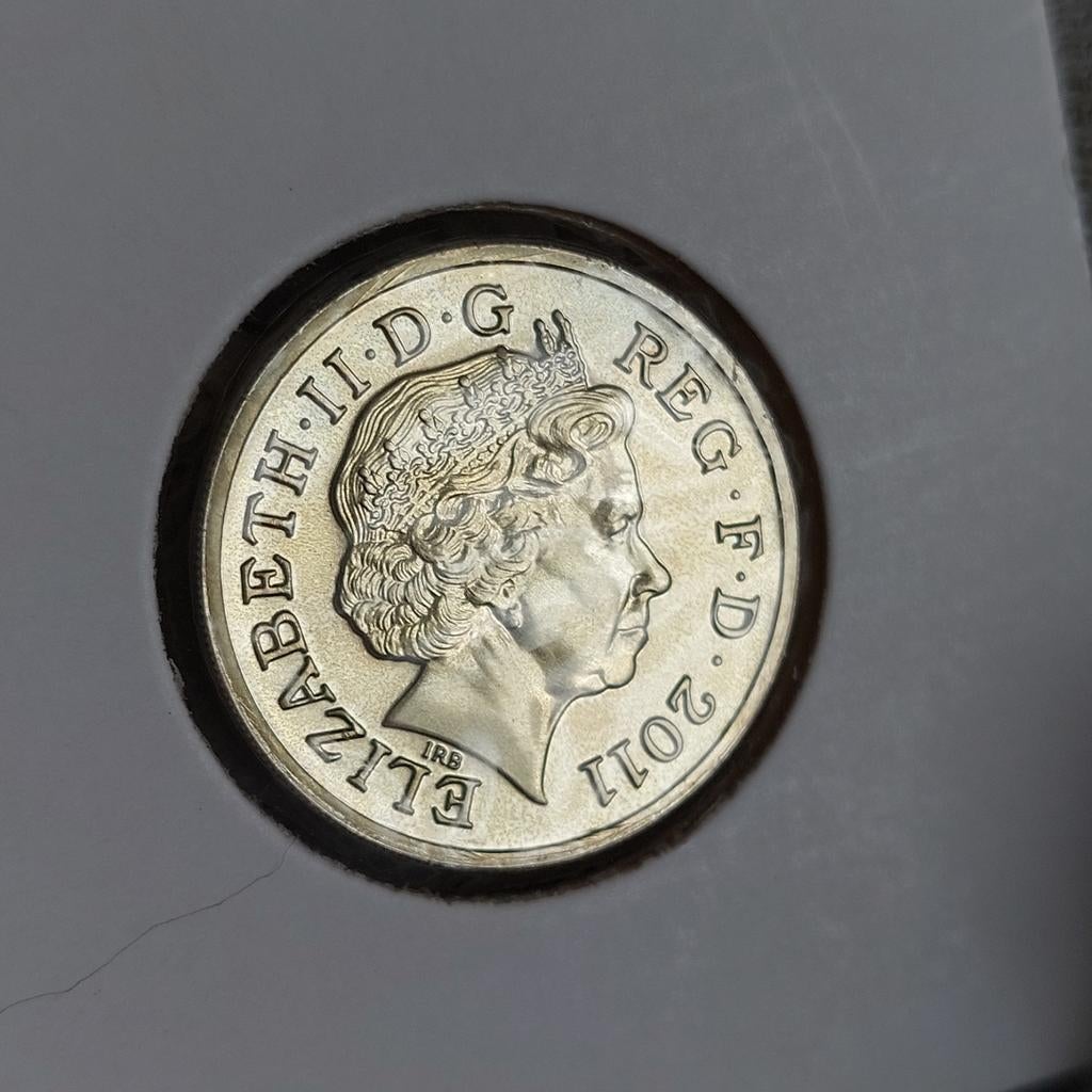 Munt / VK / One Pound / Elisabeth II / Cardiff / 2011 / UNC, Ophalen of Verzenden, Losse munt