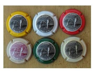 Champagne capsules - Legrand-Broquet 4b Cuvée Buffalo (L6215, Verzamelen, Complete verzamelingen en Collecties, Verzenden