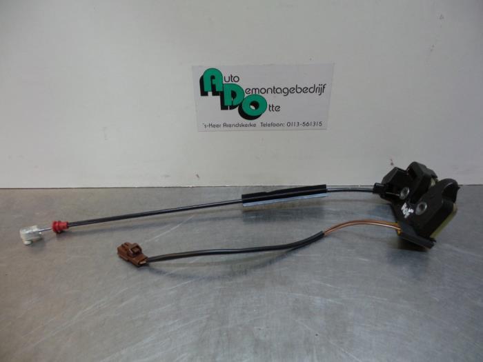 Slotmechaniek Achterklep van een Ford Fiesta (Fiesta 05-), Auto-onderdelen, Carrosserie, Ford, Gebruikt, Ophalen of Verzenden