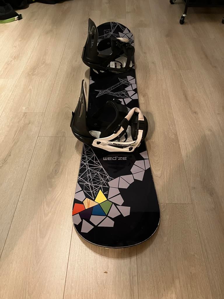 Snowboard 152cm, Sport en Fitness, Ophalen, Zo goed als nieuw, Board