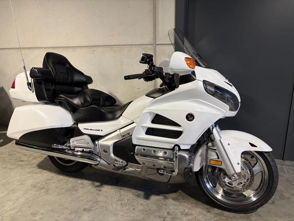 Honda GL 1800 Goldwing in topstaat, Motos, Tourisme, Entreprise, Plus de 35 kW, 1800 cm³