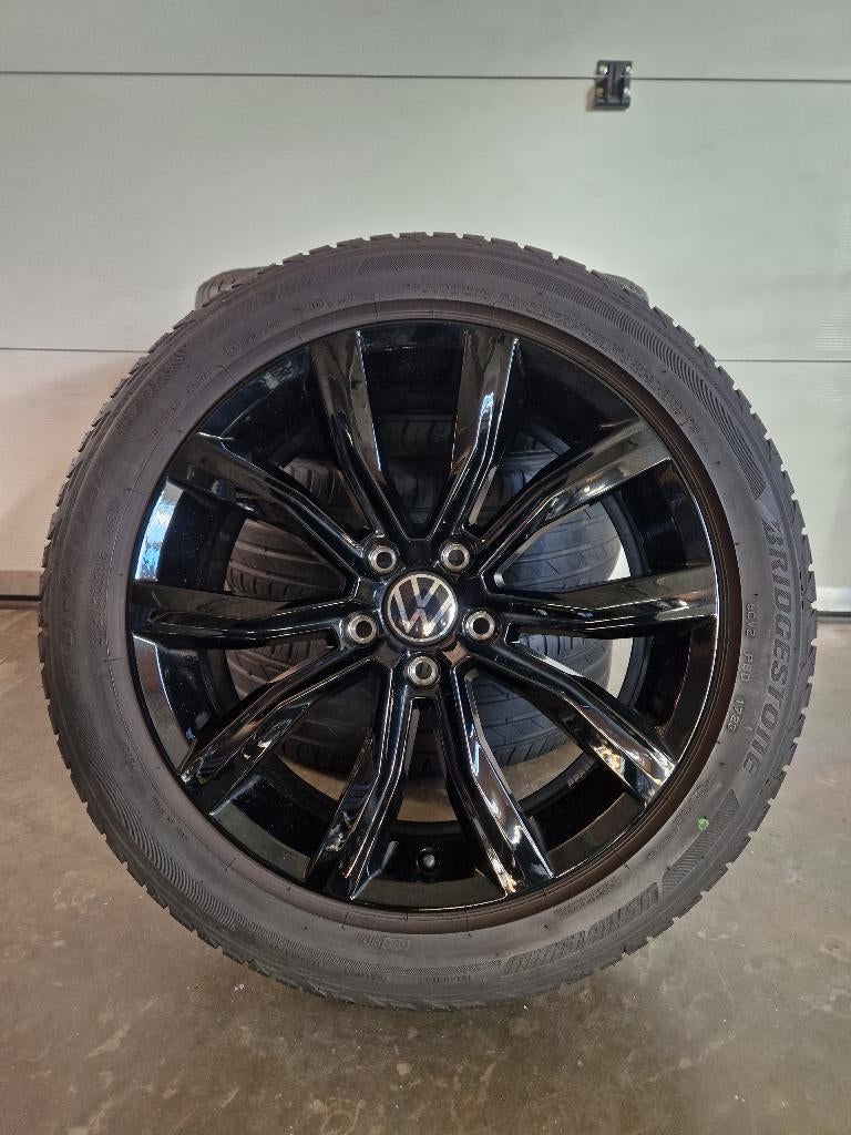 Originele VW T-Roc velgen met banden 18 inch, Ophalen, 18 inch, 215 mm, Banden en Velgen
