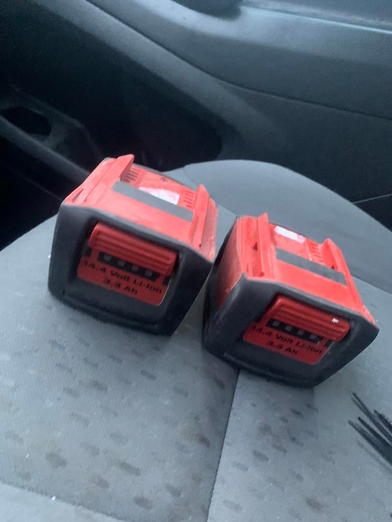 2Batteries hilti très bonne état, Enlèvement ou Envoi, Comme neuf