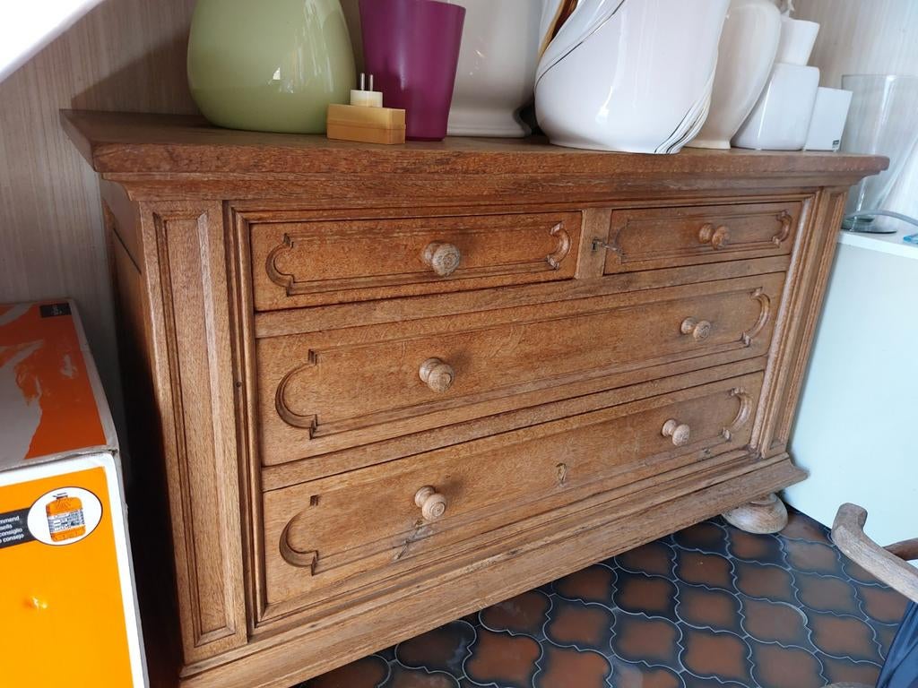 Eiken ladekastje, Ophalen