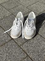 Paire de basket Ara blanches 39, Sports & Fitness, Basket, Enlèvement ou Envoi, Utilisé, Chaussures