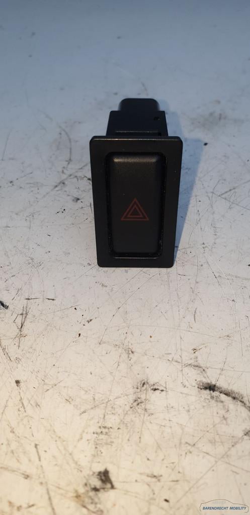 Interrupteur de feux de d tresse Demio Mazda 157963, alarme, Shinchi, Fuchu-Cho 3-1
730-8670  Hiroshima, Mazda Motor Corporation