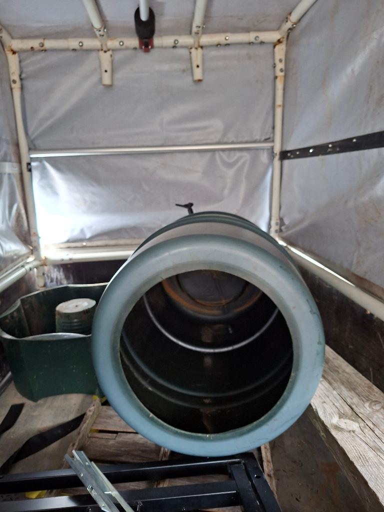 vat, 150 litres ou plus, Synthétique, Enlèvement, Utilisé