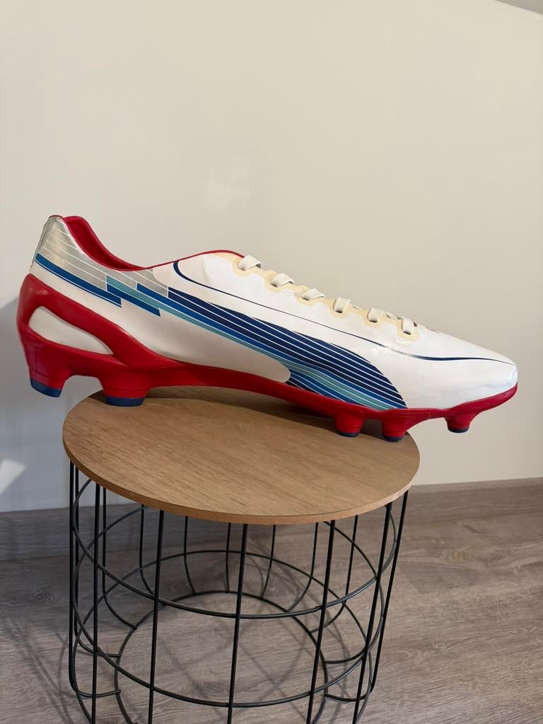 Reusachtige voetbalschoen, Collections, Vêtements & Patrons, Enlèvement, Comme neuf