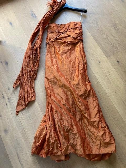 Linea Raffaelli jurk + hoed Tinneke Bruyninckx, Vêtements | Femmes, Habits de circonstance, Autres types, Taille 36 (S), Orange