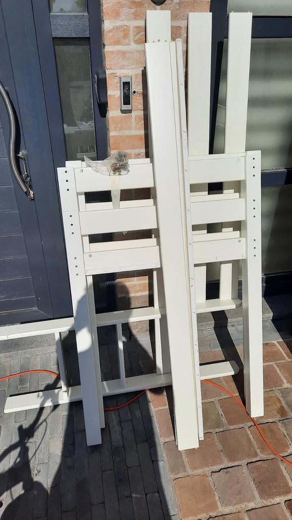 Leuk stevig halfhoog kinderbedje met ladder, Huis en Inrichting, Slaapkamer | Stapelbedden en Hoogslapers, Zo goed als nieuw, Halfhoogslaper