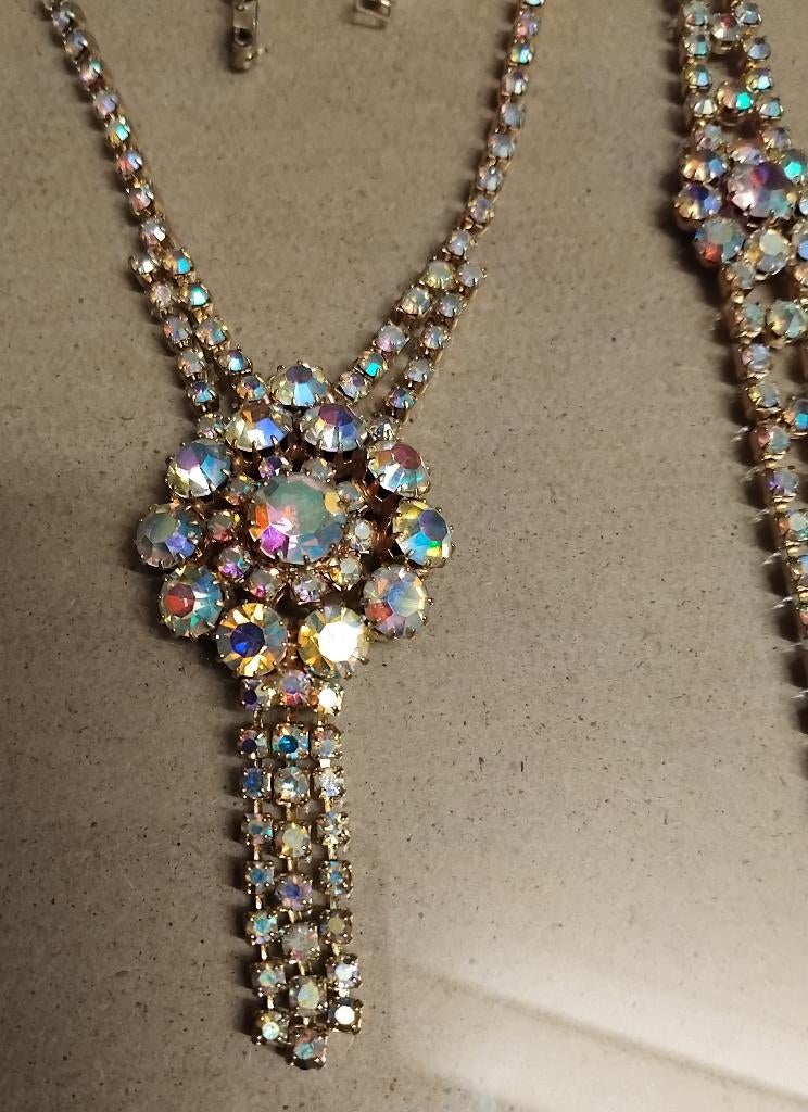 HALSKETTING MET ARMBAND, Bijoux, Sacs & Beauté, Colliers, Enlèvement, Neuf, Avec strass