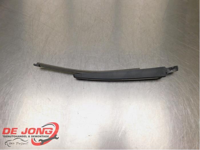 Bras essuie-glace arrière d'un Volkswagen Golf, Autos : Pièces & Accessoires, Vitres & Accessoires, Volkswagen, Utilisé, 3 mois de garantie