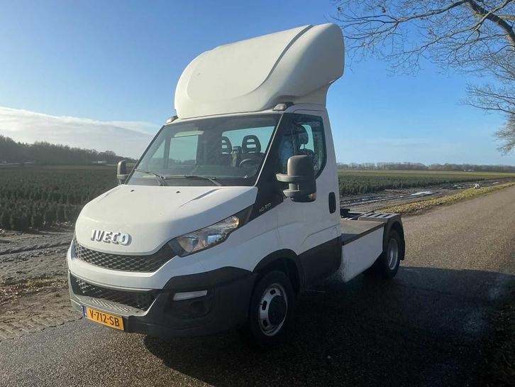 2015 Iveco Daily 40-210 BE trekker V-712-SB, Auto's, Bestelwagens en Lichte vracht, Bedrijf, Iveco, Diesel, Euro 5, Handgeschakeld