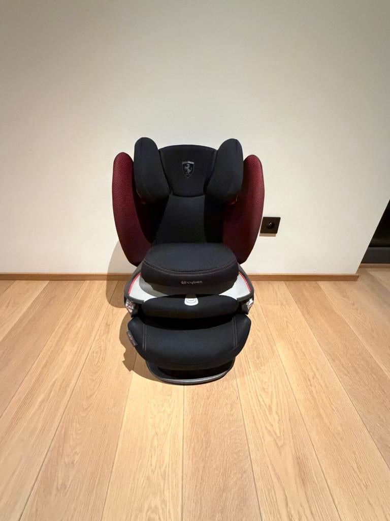 Cybex Pallas S-Fix Ferrari – Isofix, Kinderen en Baby's, Autostoeltjes, Verstelbare rugleuning, Zo goed als nieuw, 9 t/m 36 kg