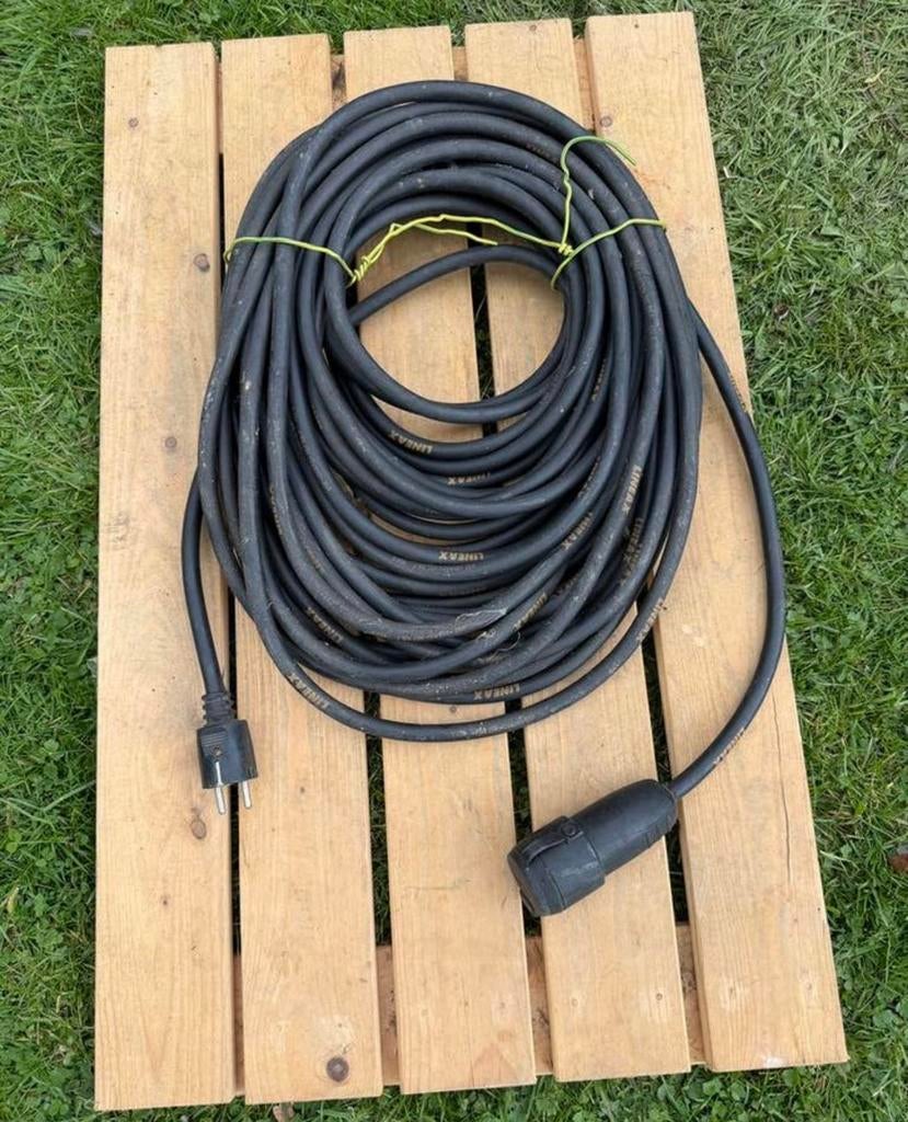 Allonge electrique câble caoutchouc, Bricolage & Construction, Enlèvement, Comme neuf