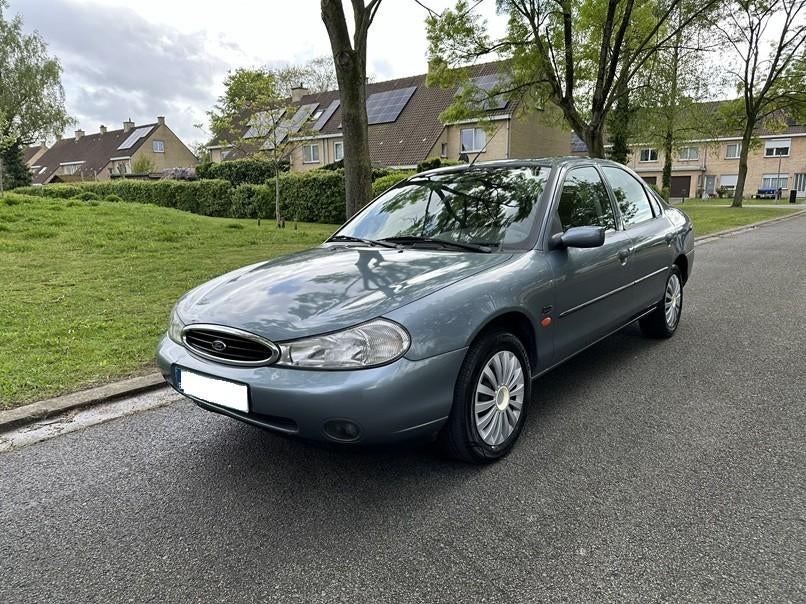 Ford Mondeo 1.8 Diesel met airco blanco gekeurd, Autos, Ford, Focus, Argent ou Gris, Achat, Entreprise