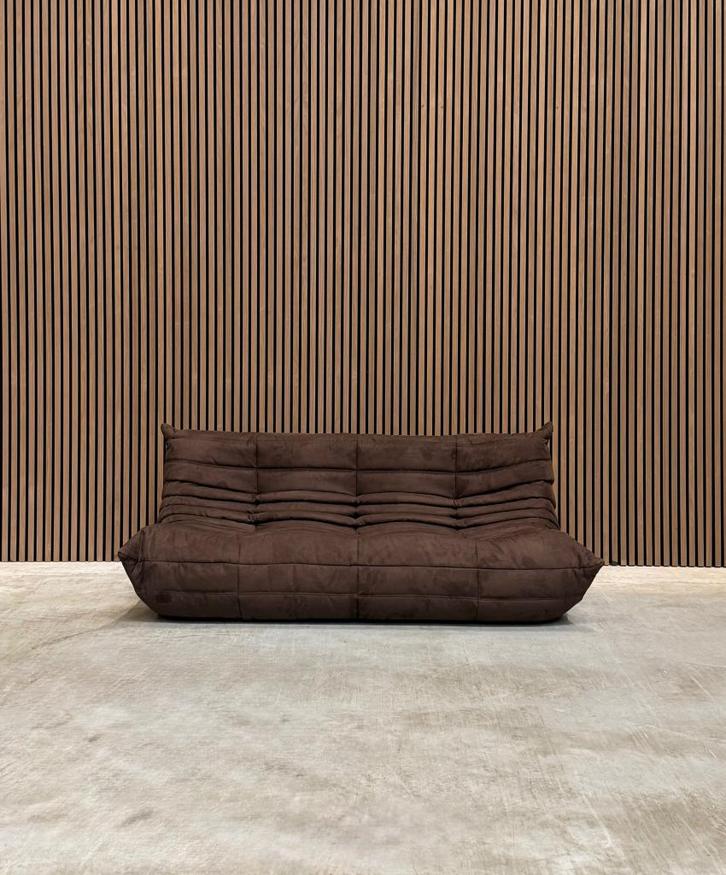 Ligne Roset togo - driezits - bruin Alcantara, Antiquités & Art, Antiquités | Meubles | Chaises & Canapés, Enlèvement ou Envoi