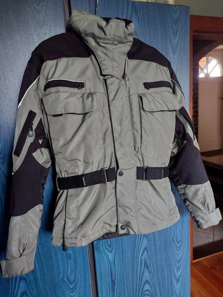 Motovest maat M., Ophalen