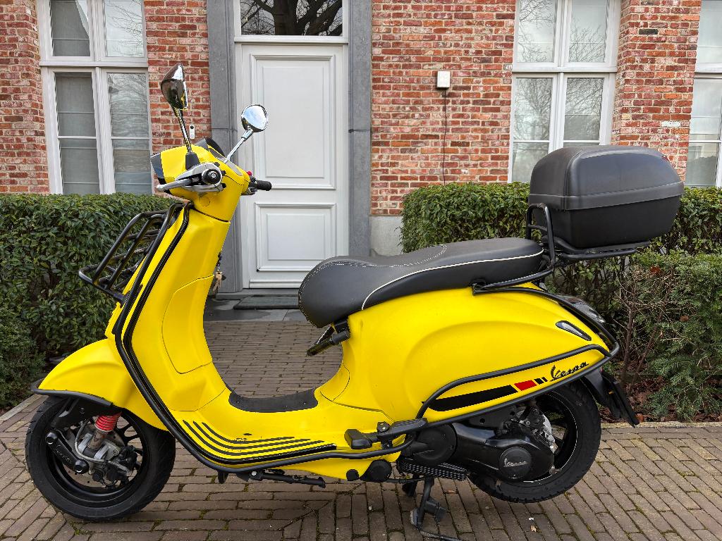 VESPA 125 SPRINT S, Motoren, Motoren | Piaggio, Particulier, Scooter, 11 kW of minder, 1 cilinder, LED Verlichting, Automaat, Occasion