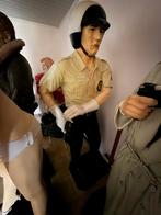 Polyester beeld Amerikaanse politie, Enlèvement