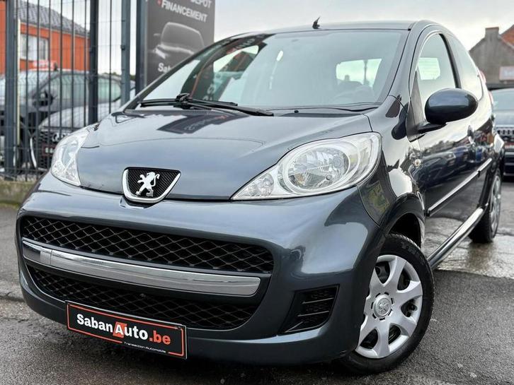 Peugeot 107 1.0 Essence 5 Portes 2011, Autos, Peugeot, Entreprise, Achat, Essence, Berline, 5 portes, Boîte manuelle, Argent ou Gris