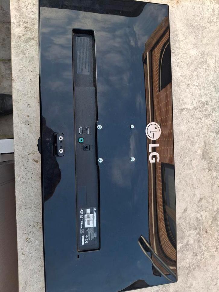 2 computer schermen
Incl standaard, Computers en Software, Monitoren, Ophalen