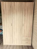 GRATIS Kleerkast Weba 197x136,5x54, Huis en Inrichting, Kasten | Kleerkasten, Ophalen