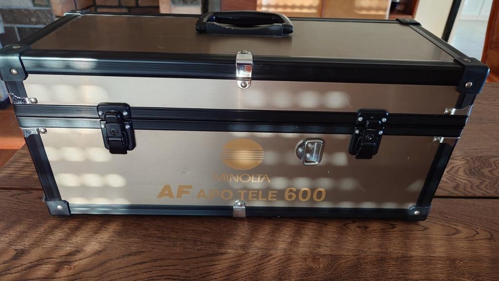 Minolta 600 mm f/4 AF APO haute vitesse + adaptateur Sony LA, TV, Hi-fi & Vidéo, Photo | Lentilles & Objectifs, Téléobjectif, Enlèvement