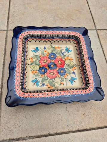 Heel prachtige vintage gebloemde  schaal made in Polland beschikbaar voor biedingen