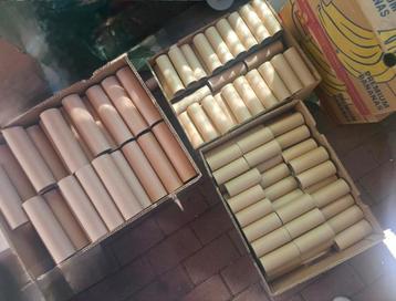 Bananendozen met stevige rollen beschikbaar voor biedingen