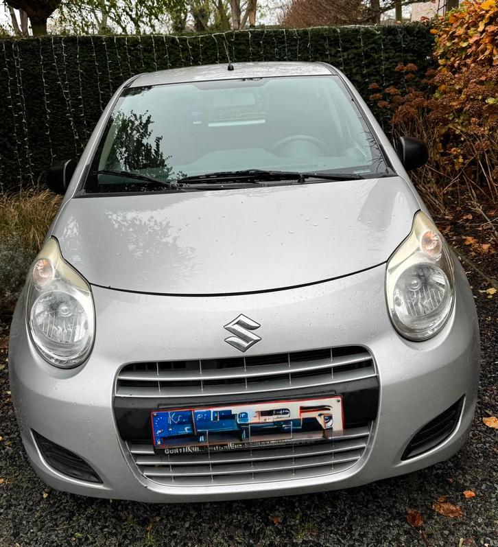Suzuki Alto, Auto's, Suzuki, Particulier, Alto, Benzine, Euro 5, Stadsauto, 5 deurs, Handgeschakeld, Zilver of Grijs, Zwart, Stof