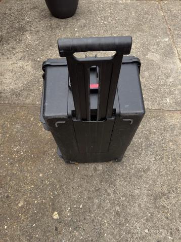 DJI Pelicase Hard Case Met Wielen beschikbaar voor biedingen
