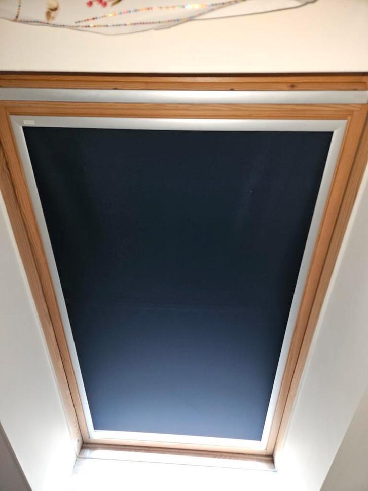 Velux verduisterende rolgordijnen voor dakramen. DKL P10, Huis en Inrichting, Stoffering | Gordijnen en Lamellen, Zo goed als nieuw