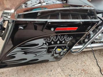 Harde zijkoffers stretched Harley TOURING 97 – 13 beschikbaar voor biedingen