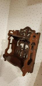 Antiek houten rekje, Enlèvement